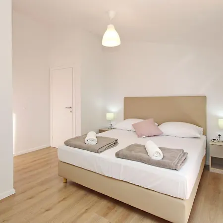 아파트 In Mit Eigenem Balkon By Interhome