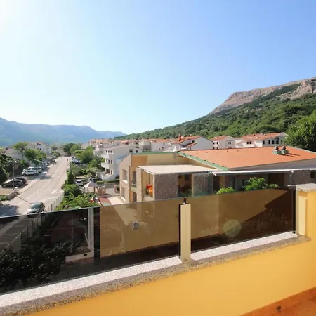 In Mit Eigenem Balkon By Interhome