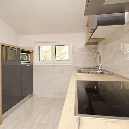 In Mit Eigenem Balkon By Interhome