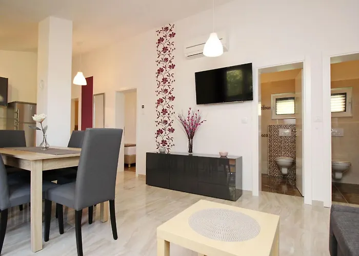 Apartman In Mit Eigenem Balkon By Interhome