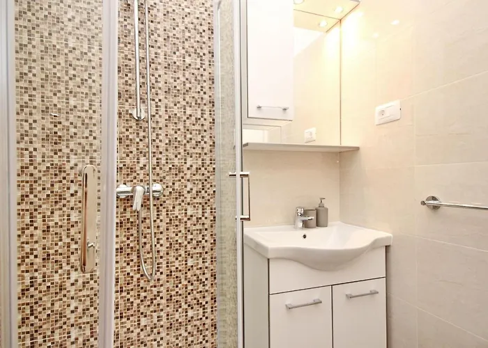 In Mit Eigenem Balkon By Interhome Apartman Baška