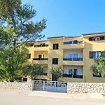 In Mit Eigenem Balkon By Interhome
